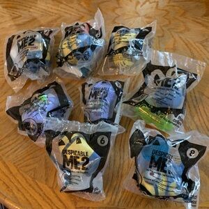 McDonald's Despicable Me 2 Minion Toy Lot sealed - 8 pieces